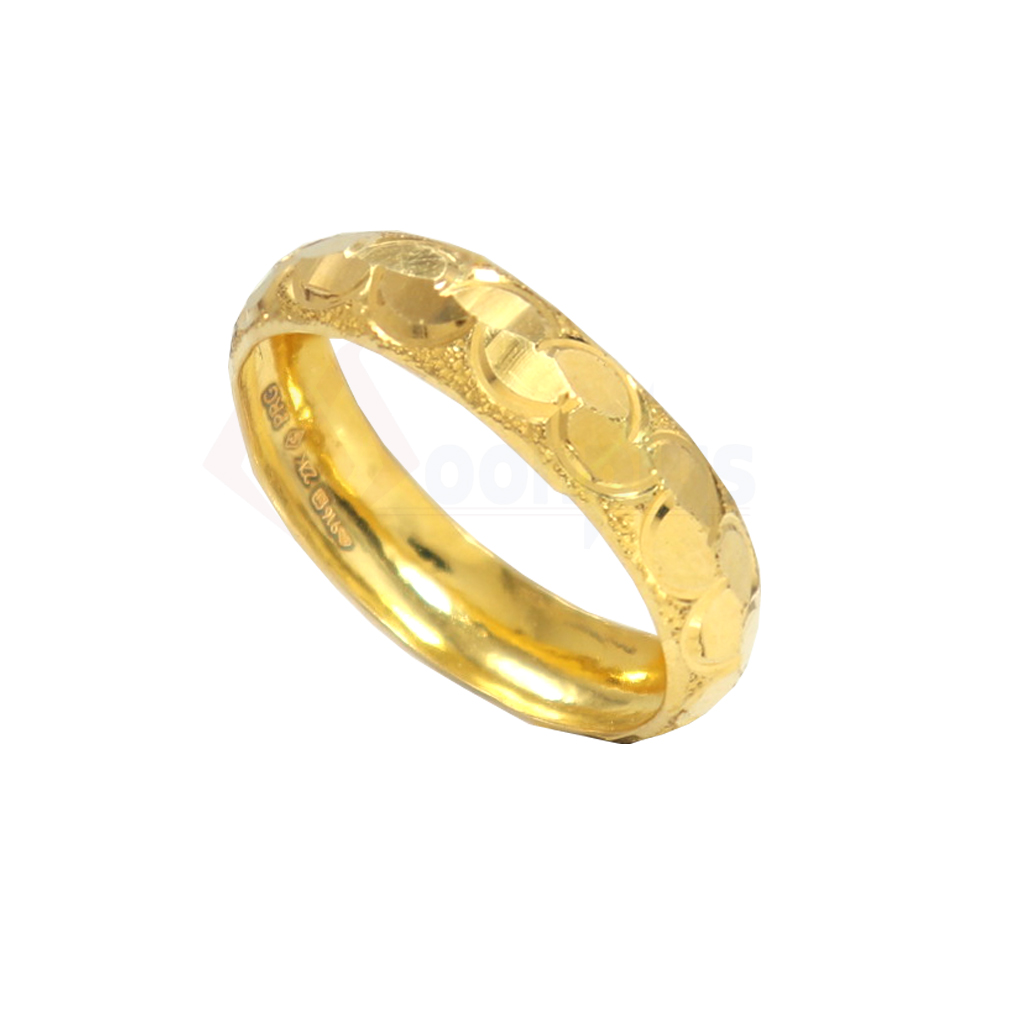 Simplistic Band Gold Ring